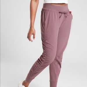 NWT Athleta Attitude pant/jogger size 0